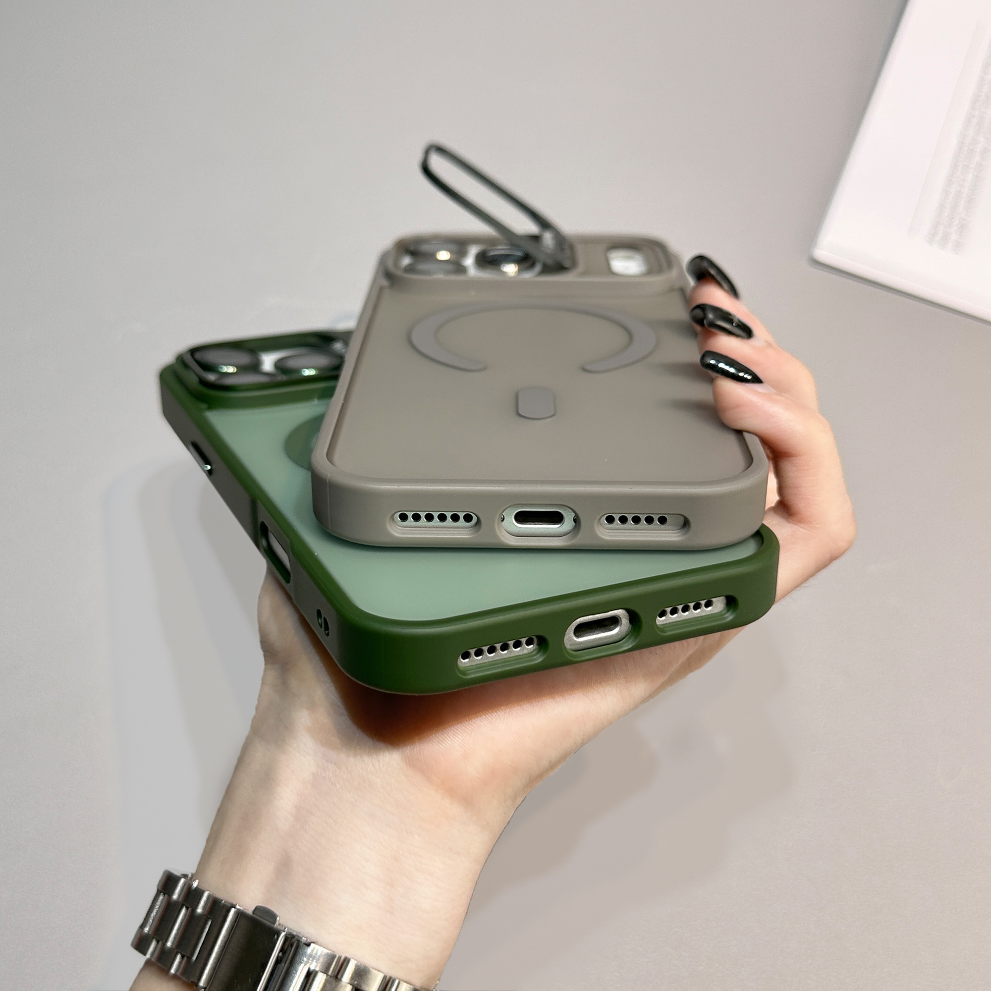 U4 Matte Case With Lens Protector Folding Camera Stand Magnetic Mobile Phone Cover for iPhone 17 18 Pro Max Shockproof
